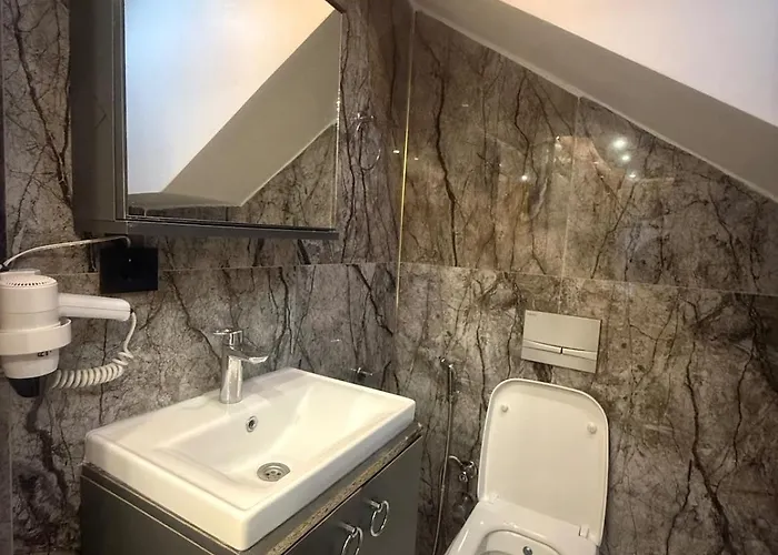 Cozy Near Taksim Metro Station