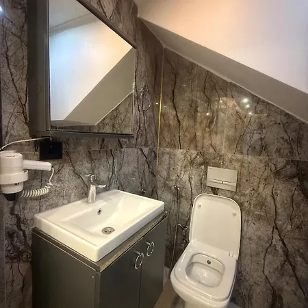 Cozy Near Taksim Metro Station